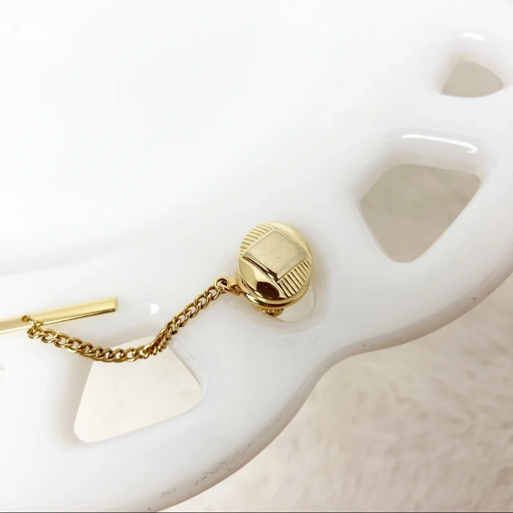 Vintage Swank tie pin gold tone